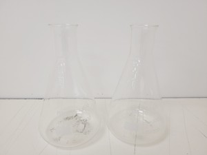Thumbnail image of 28 x Conical & Volumetric Laboratory Flasks Lab - Kimax, Quick Fit, Pyrex Lab