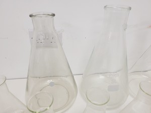 Thumbnail image of 28 x Conical & Volumetric Laboratory Flasks Lab - Kimax, Quick Fit, Pyrex Lab