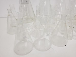 Thumbnail image of 28 x Conical & Volumetric Laboratory Flasks Lab - Kimax, Quick Fit, Pyrex Lab