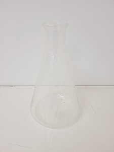 Thumbnail image of 28 x Conical & Volumetric Laboratory Flasks Lab - Kimax, Quick Fit, Pyrex Lab