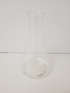 Thumbnail image of 28 x Conical & Volumetric Laboratory Flasks Lab - Kimax, Quick Fit, Pyrex Lab