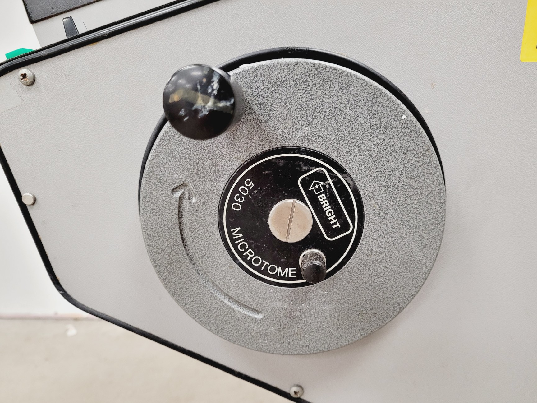 Image of Bright Cryostat  5030 Microtome