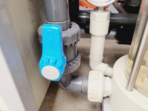 Thumbnail image of Tecniplast Quarantine Rack Fish Tank System ZebTEC & ZB1020MN2AB Power Box