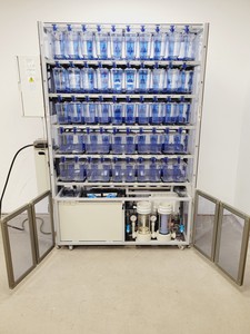 Thumbnail image of Tecniplast Quarantine Rack Fish Tank System ZebTEC & ZB1020MN2AB Power Box