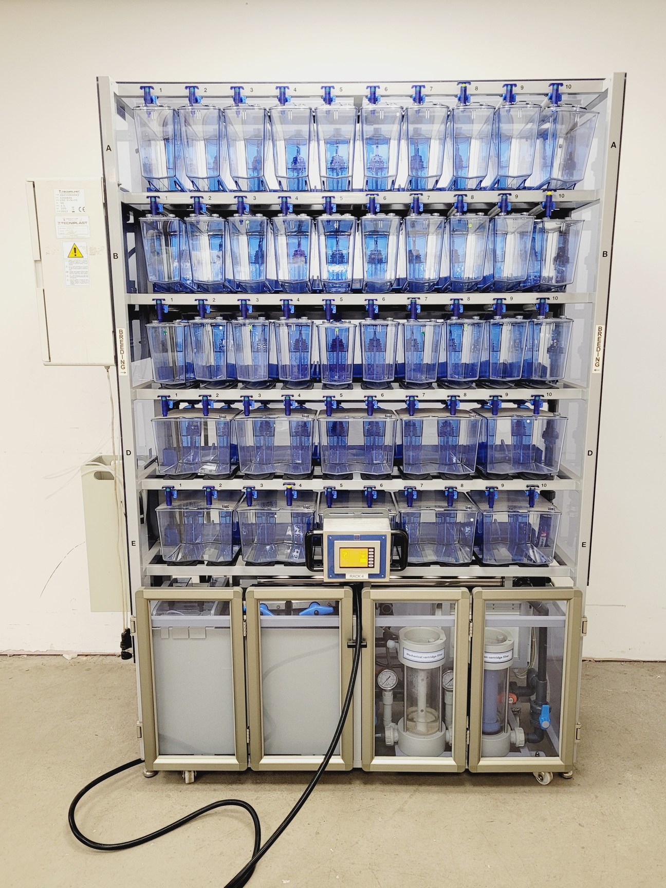 Image of Tecniplast Quarantine Rack Fish Tank System ZebTEC & ZB1020MN2AB Power Box