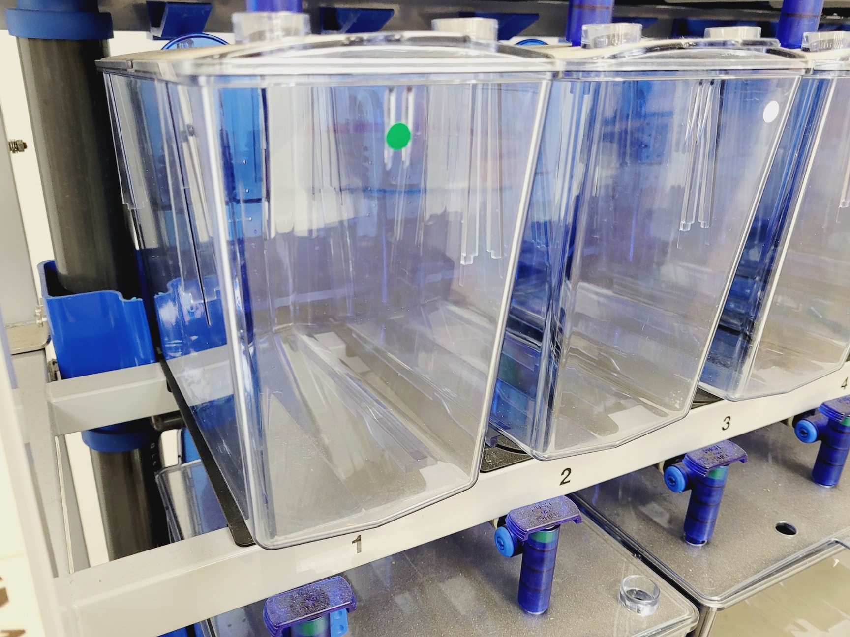 Image of Tecniplast Quarantine Rack Fish Tank System ZebTEC & ZB1020MN2AB Power Box