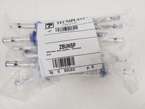 Thumbnail image of Tecniplast Quarantine Rack Fish Tank System ZebTEC & ZB1020MN2AB Power Box