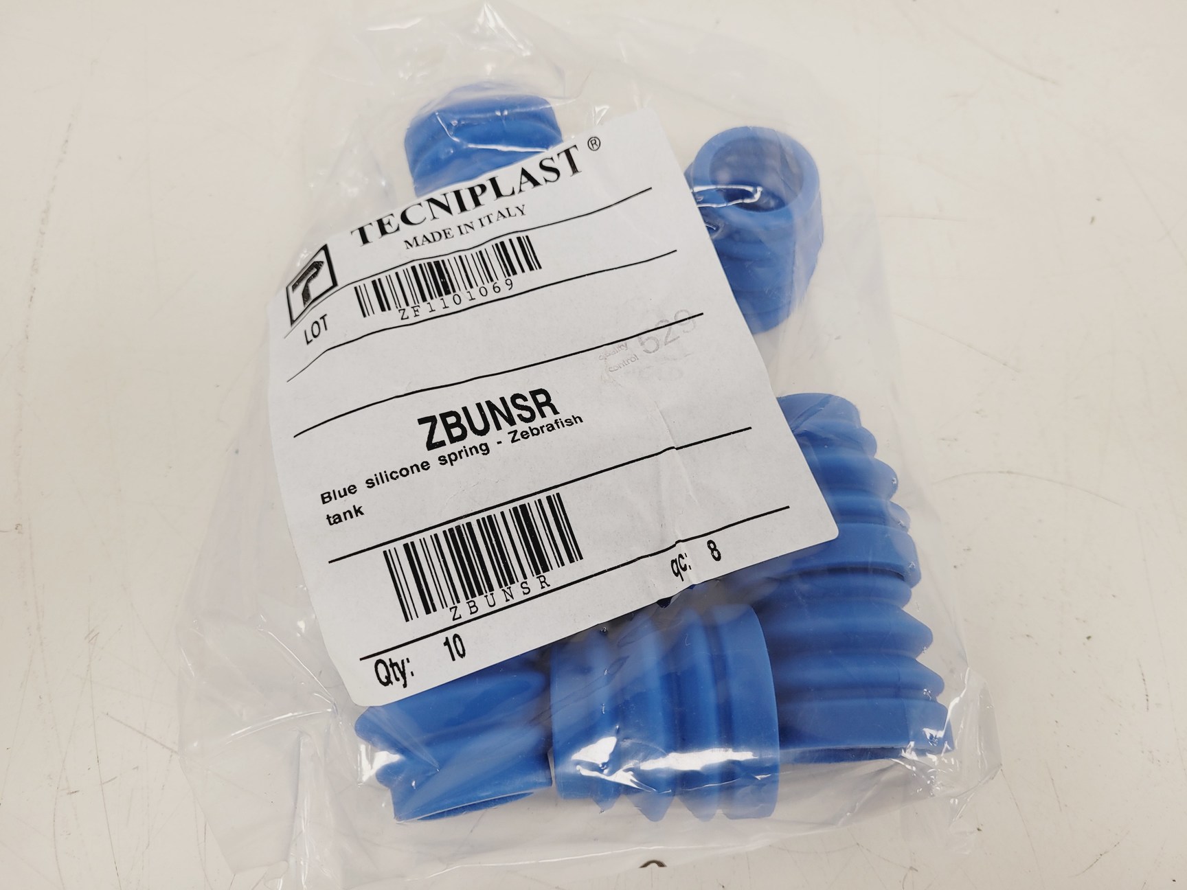 Image of Tecniplast Quarantine Rack Fish Tank System ZebTEC & ZB1020MN2AB Power Box