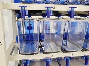 Thumbnail image of Tecniplast Quarantine Rack Fish Tank System ZebTEC  with ZB1020MN2AB Power Box