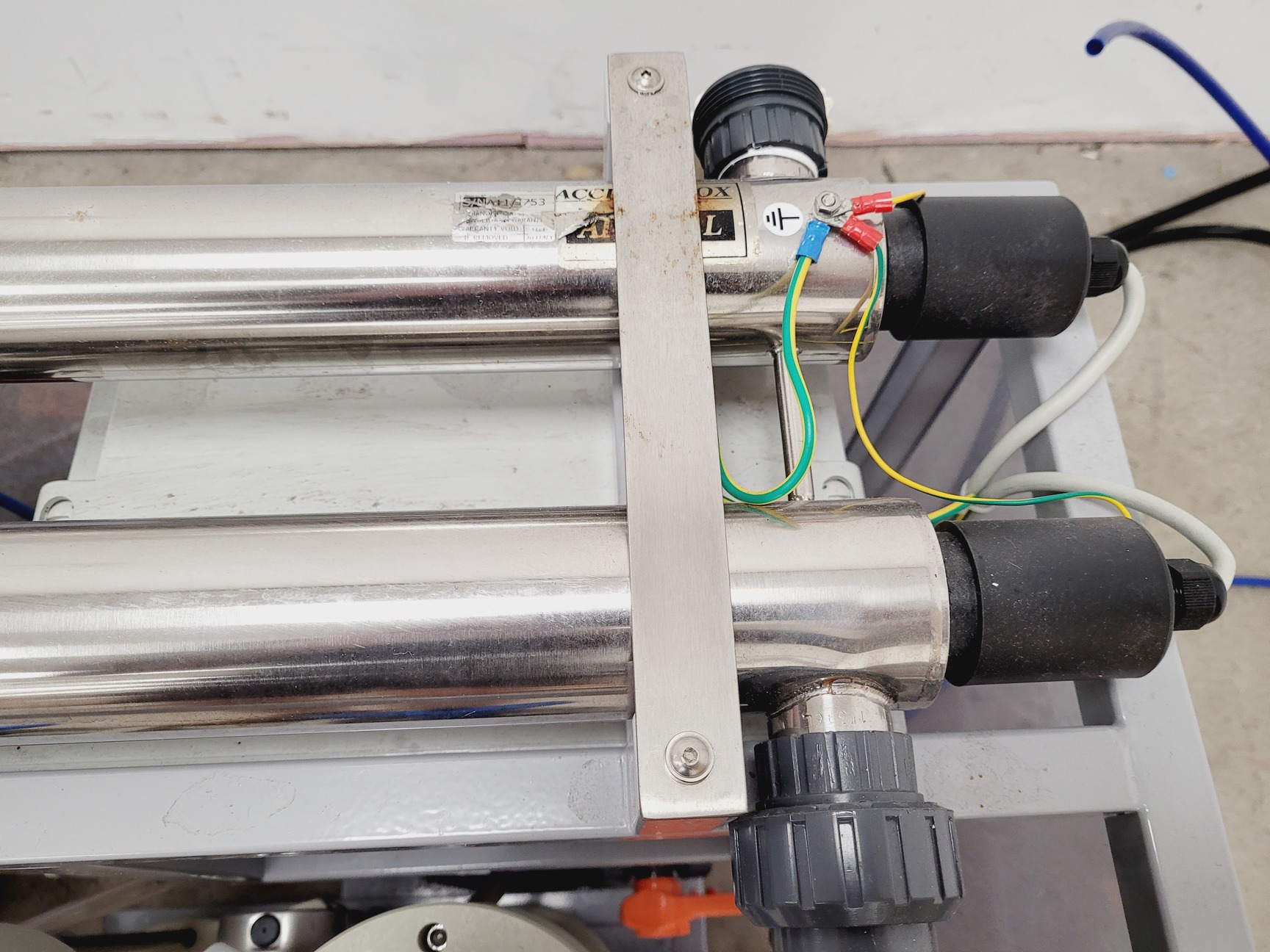 Image of Tecniplast Quarantine Rack Fish Tank System ZebTEC  with ZB1020MN2AB Power Box