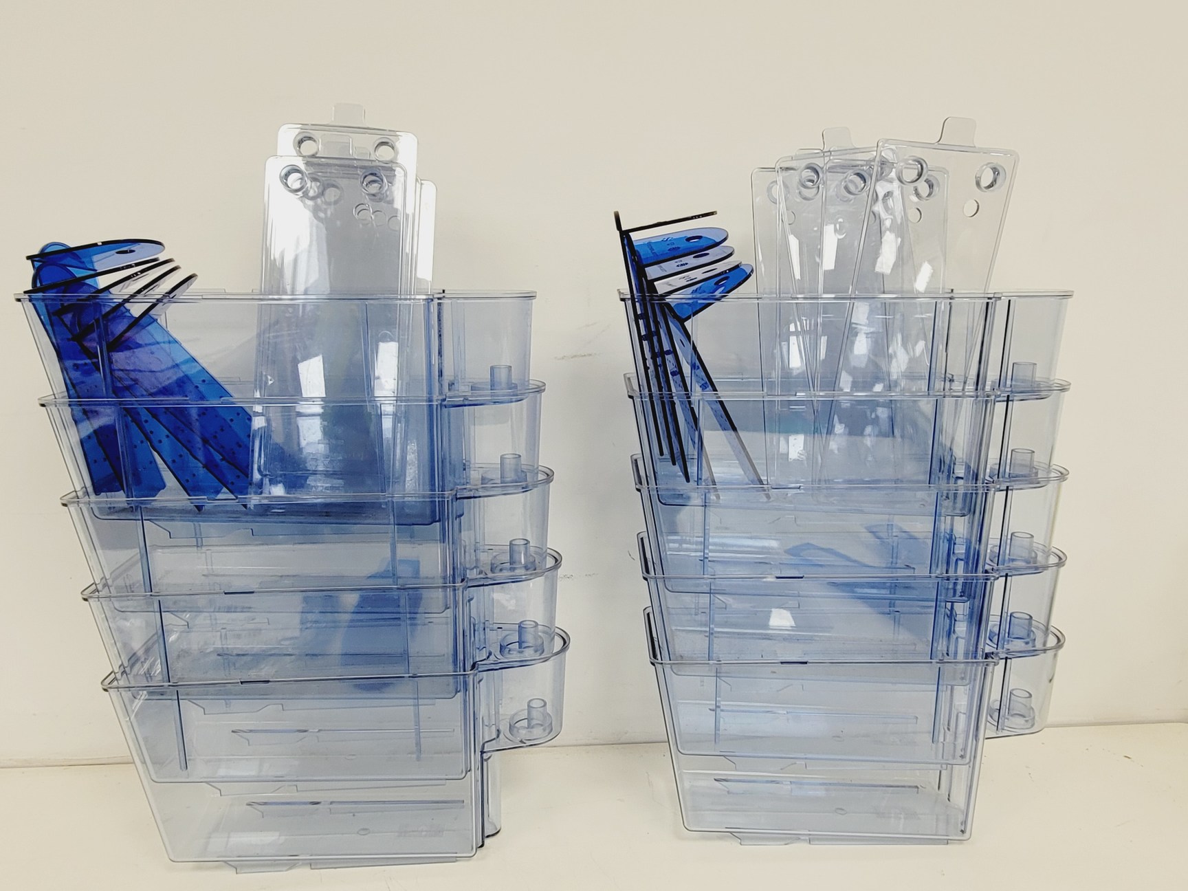 Image of Tecniplast Quarantine Rack Fish Tank System ZebTEC  with ZB1020MN2AB Power Box