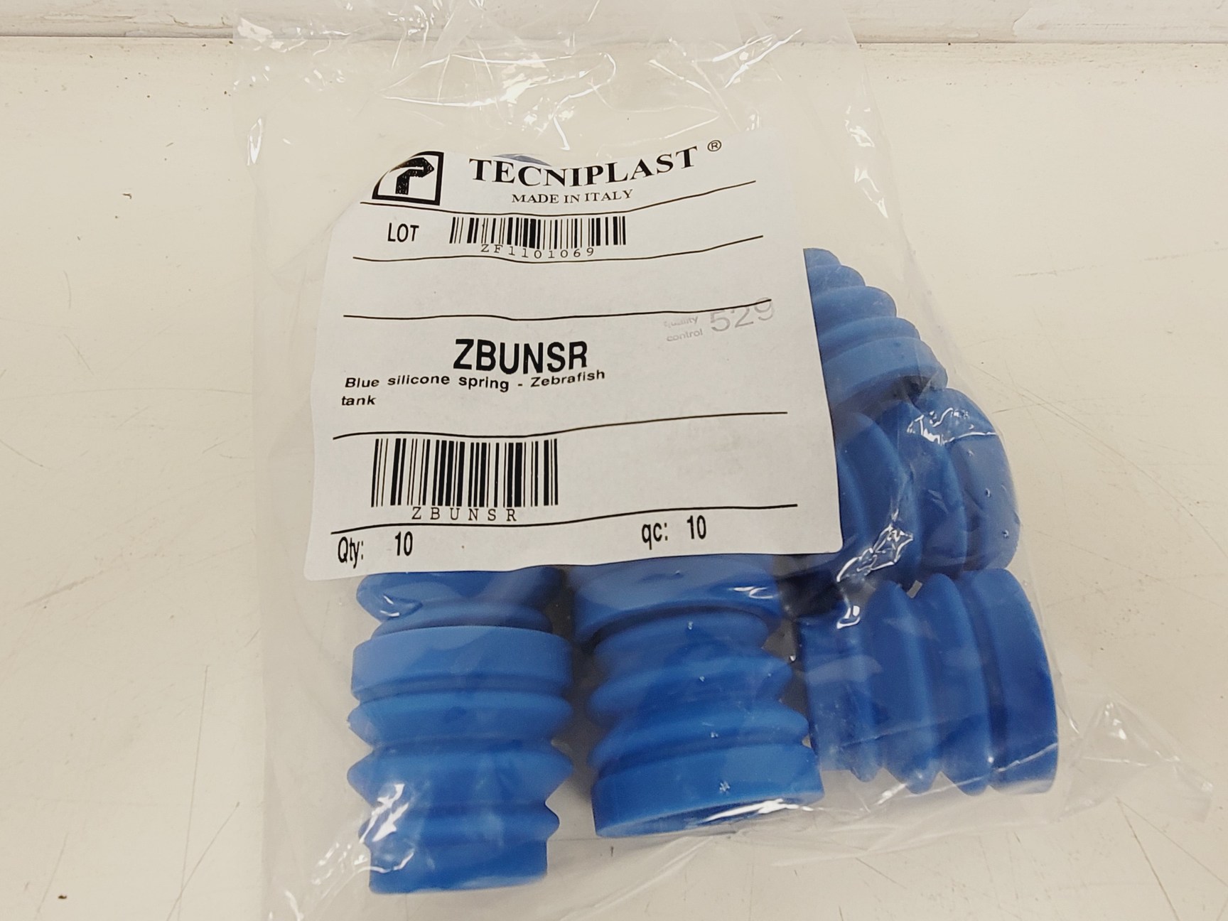 Image of Tecniplast Quarantine Rack Fish Tank System ZebTEC  with ZB1020MN2AB Power Box