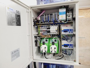 Thumbnail image of Tecniplast Quarantine Rack Fish Tank System ZebTEC  with ZB1020MN2AB Power Box