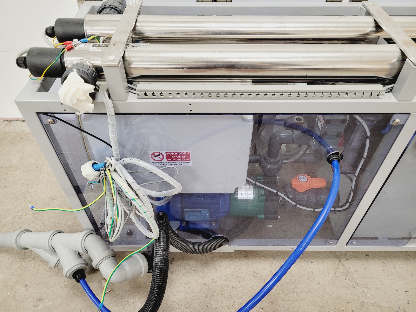 Image of Tecniplast Quarantine ZebTEC Rack Fish Tank System with ZB1020MN2AB Power Box