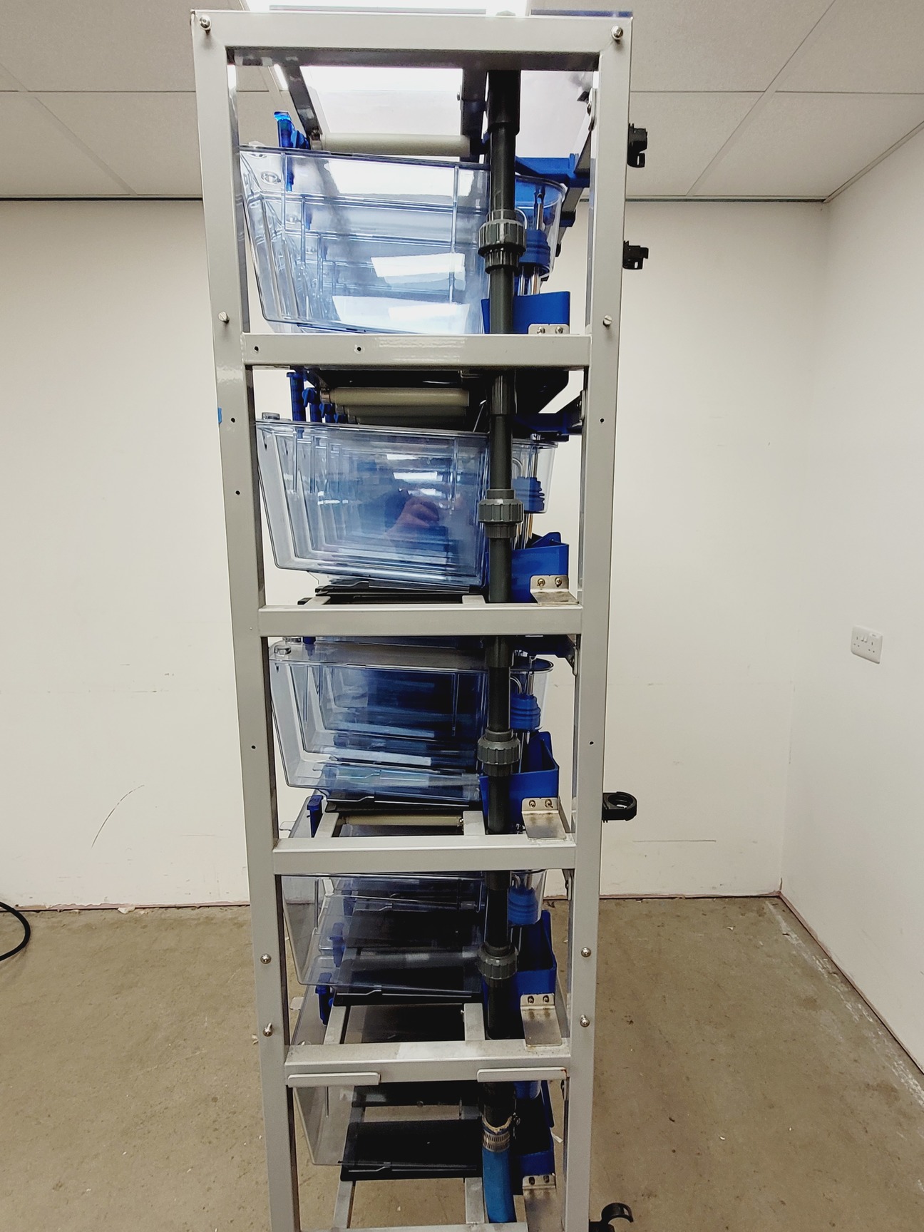 Image of Tecniplast Quarantine ZebTEC Rack Fish Tank System with ZB1020MN2AB Power Box