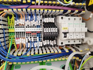 Thumbnail image of Tecniplast Quarantine ZebTEC Rack Fish Tank System with ZB1020MN2AB Power Box
