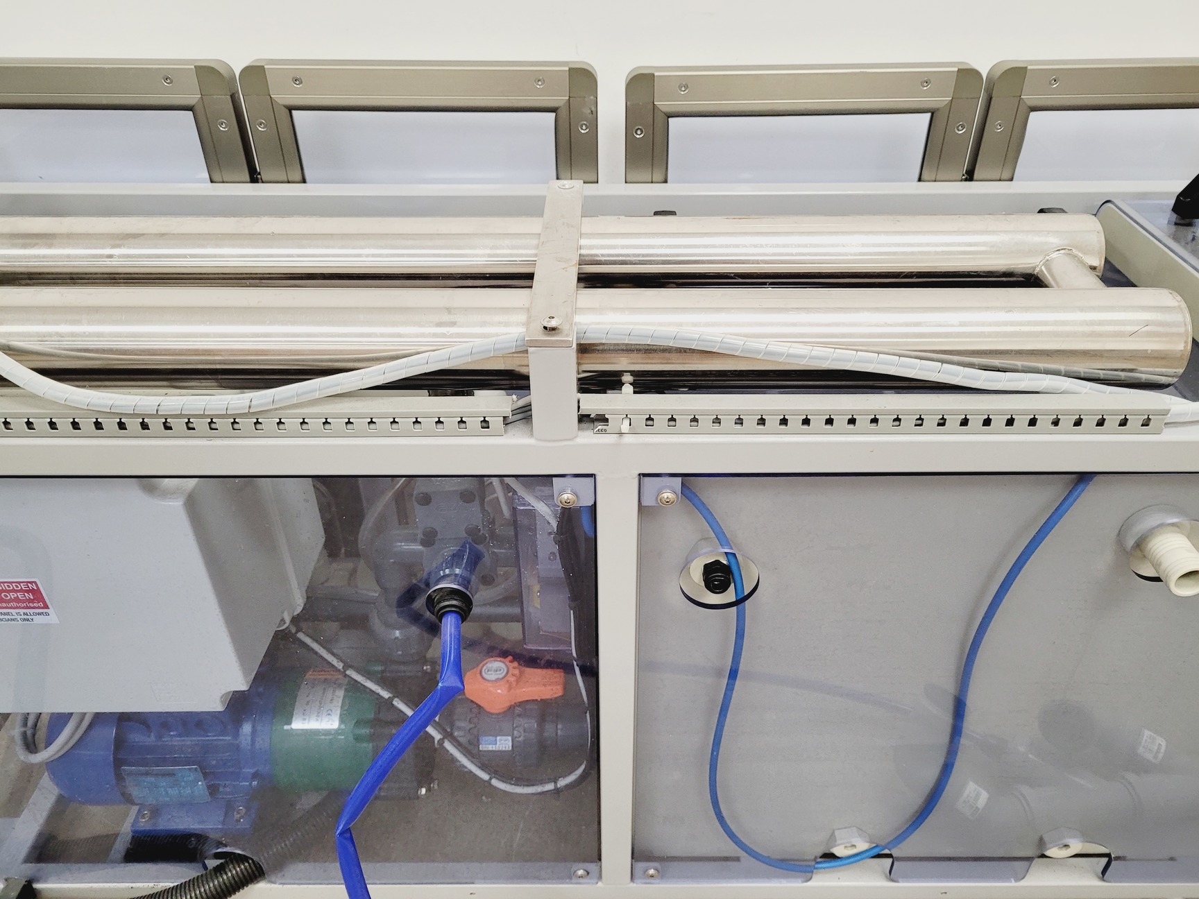 Image of Tecniplast Quarantine ZebTEC Fish Tank Rack System with ZB2550SADX2 PSU 