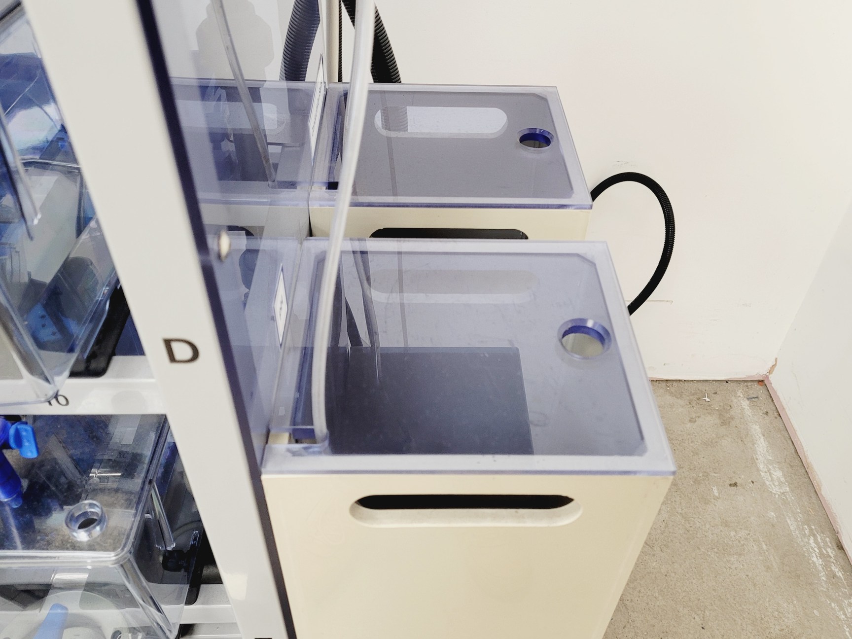 Image of Tecniplast Quarantine ZebTEC Fish Tank Rack System with ZB2550SADX2 PSU 