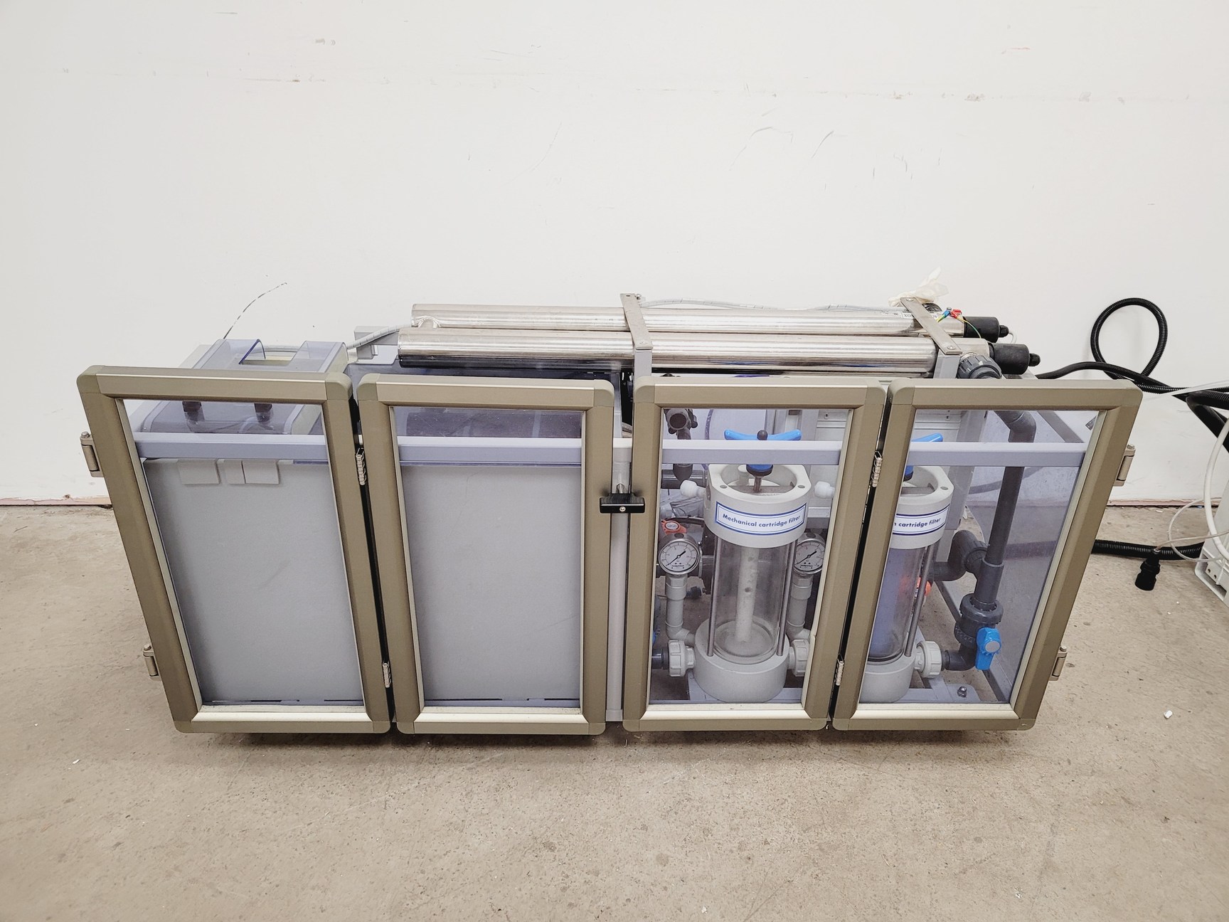 Image of Tecniplast Quarantine ZebTEC Fish Tank Rack System with ZB2550SADX2 PSU 