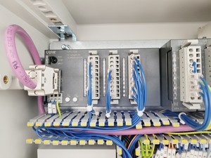 Thumbnail image of Tecniplast Quarantine ZebTEC Fish Tank Rack System & ZB2550SADX2 PSU 