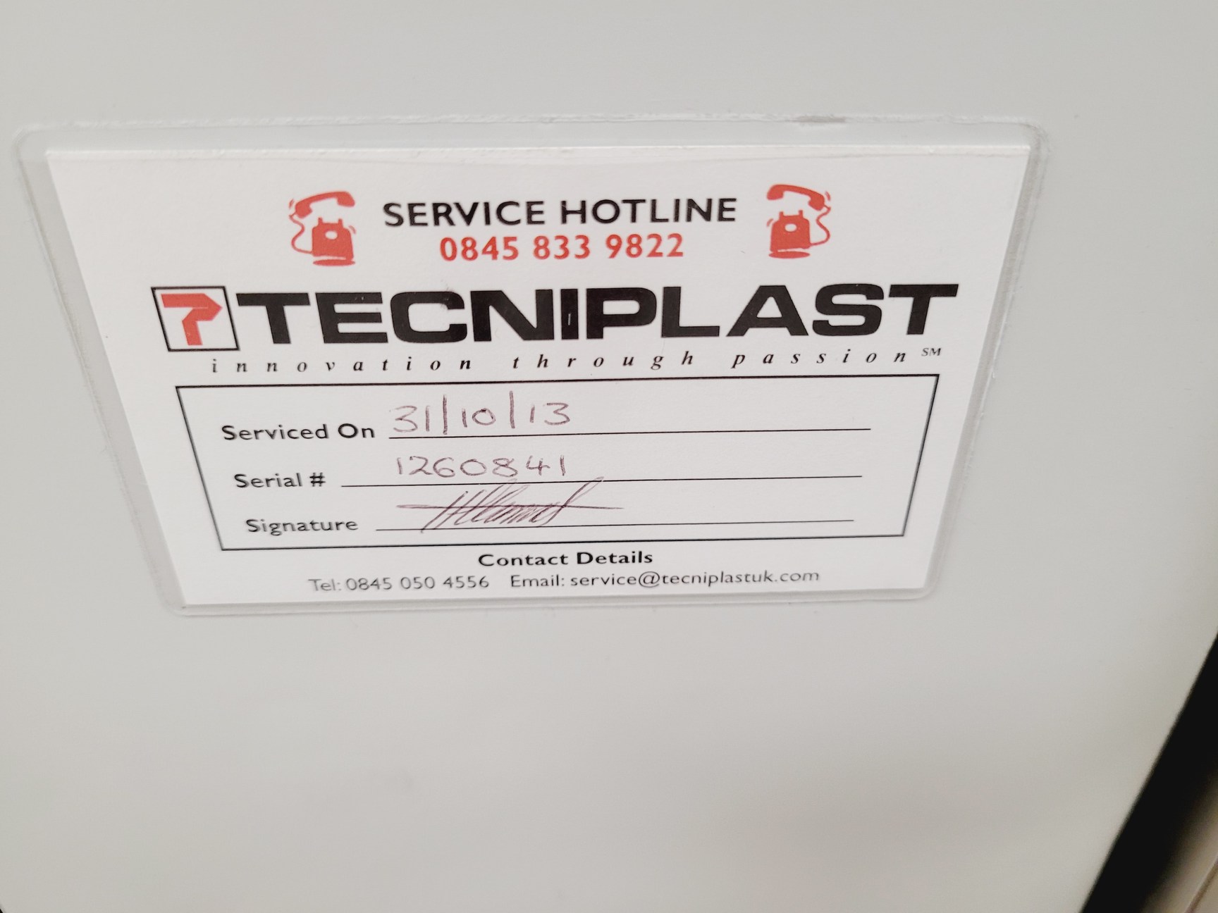 Image of Tecniplast Quarantine Fish Tank System with ZB1020MN2AB Power Box