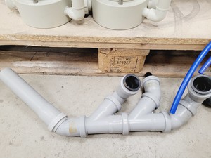 Thumbnail image of Tecniplast Quarantine Fish Tank System with ZB1020MN2AB Power Box