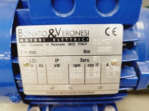 Thumbnail image of Tecniplast Quarantine Fish Tank System with ZB1020MN2AB Power Box