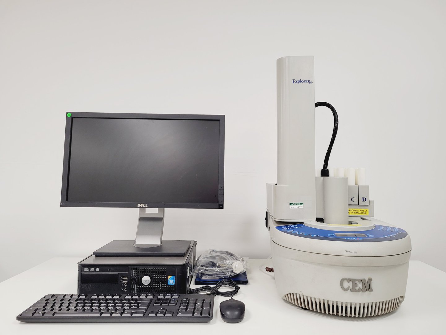 Image of CEM Discover Explorer Microwave Reactor Sythesiser  SP-1271A Lab