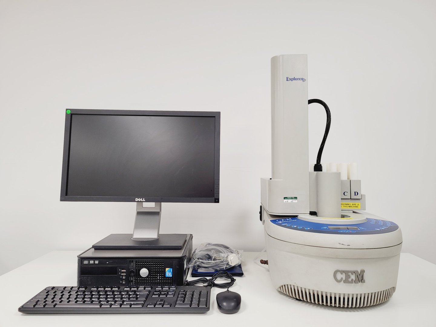 Image of CEM Discover Explorer Microwave Reactor Sythesiser  SP-1271A Lab