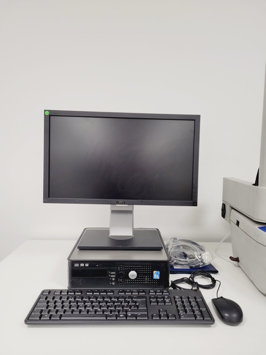 Image of CEM Discover Explorer Microwave Reactor Sythesiser  SP-1271A Lab