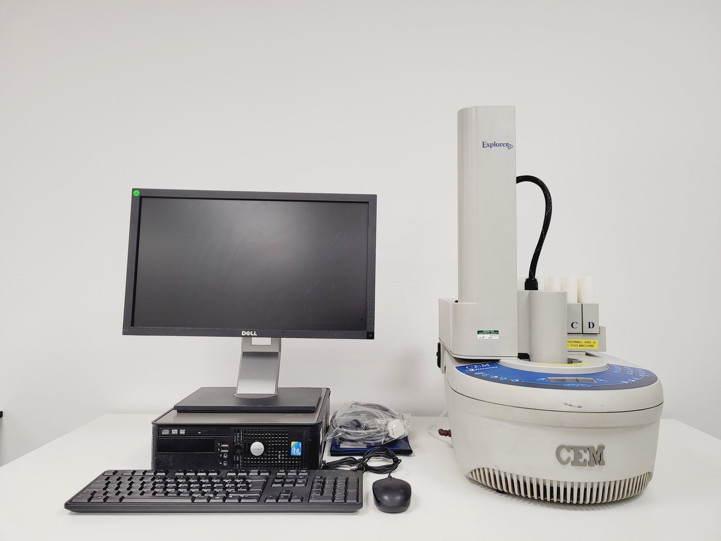 Image of CEM Discover Explorer Microwave Reactor Sythesiser  SP-1271A Lab