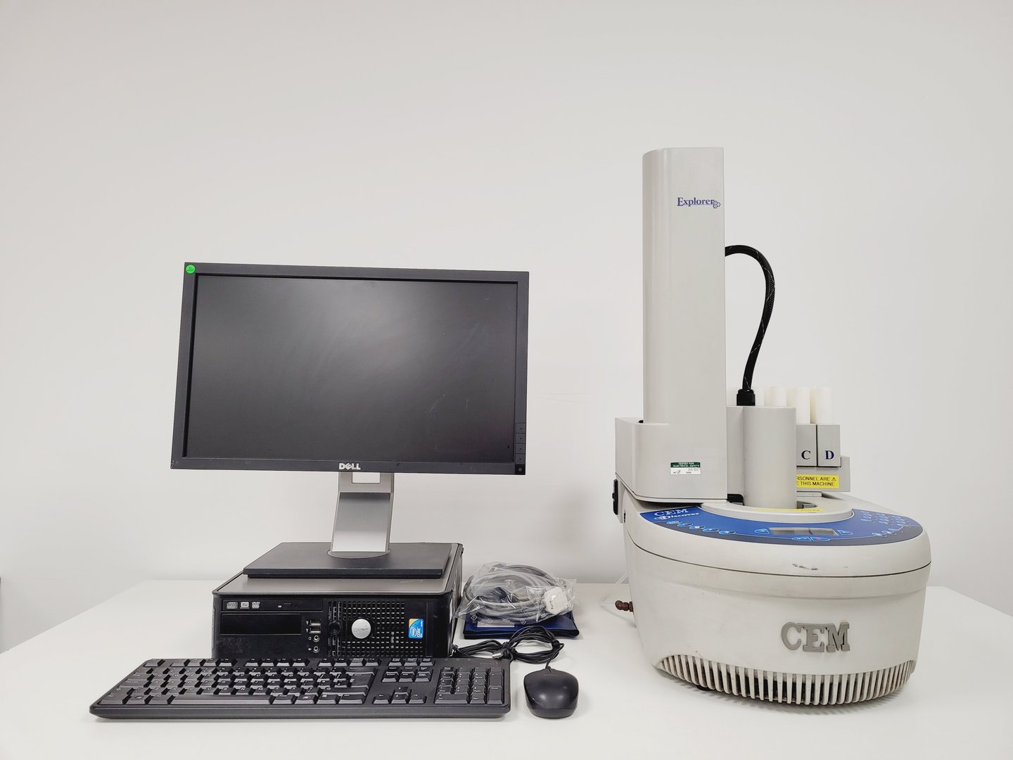 Image of CEM Discover Explorer Microwave Reactor Sythesiser  SP-1271A Lab