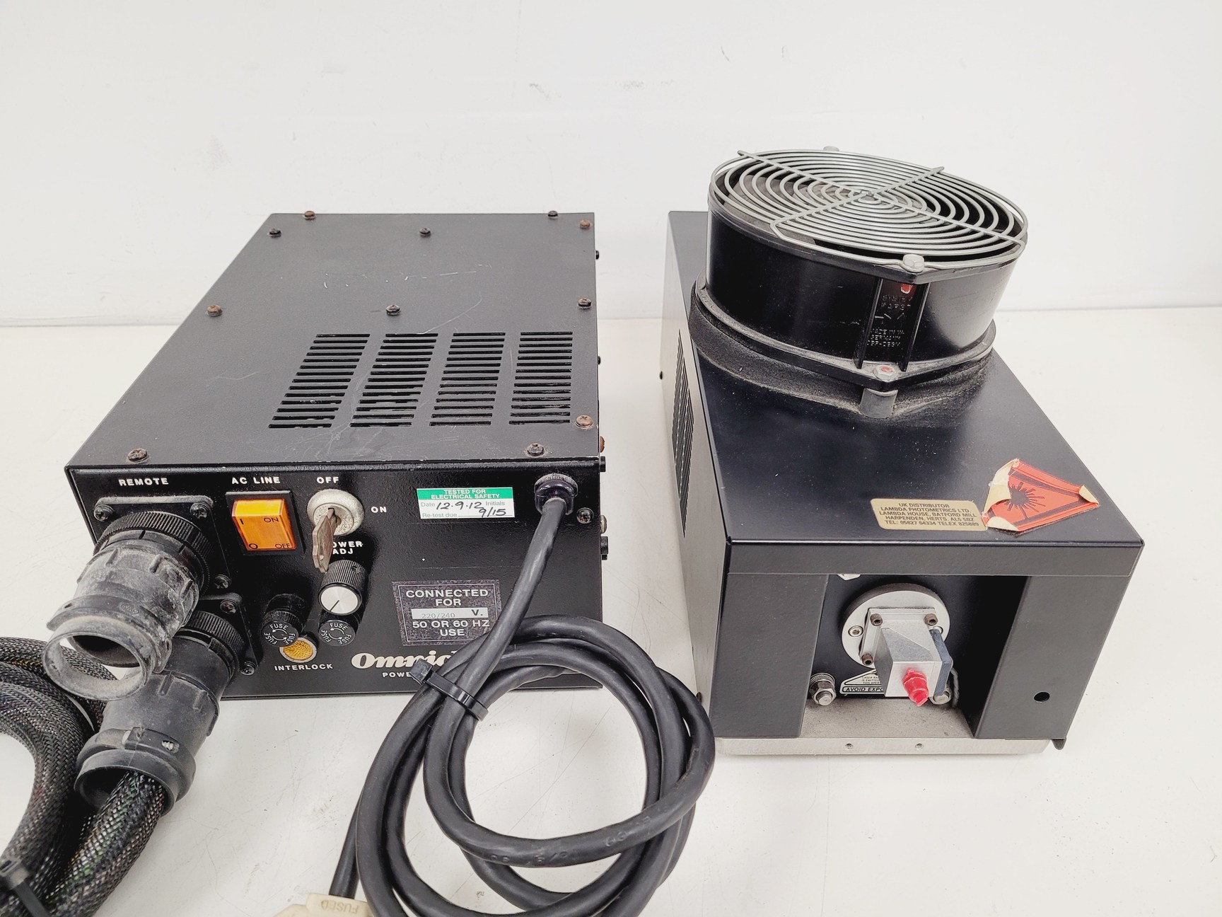 Image of Omnichrome Air-Cooled Argon Laser Head  Model - 532 with 155 Power Supply Lab