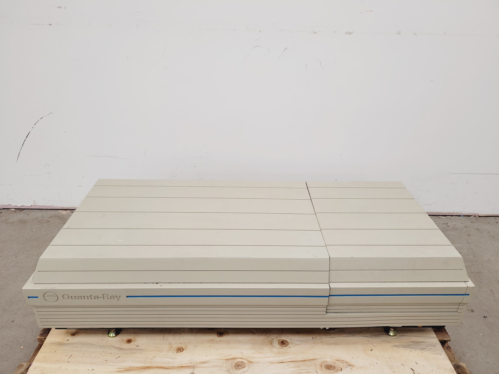 Image of Spectra-Physics Quanta-Ray Laser  Model - GCR-270 with Controller & Power Supply