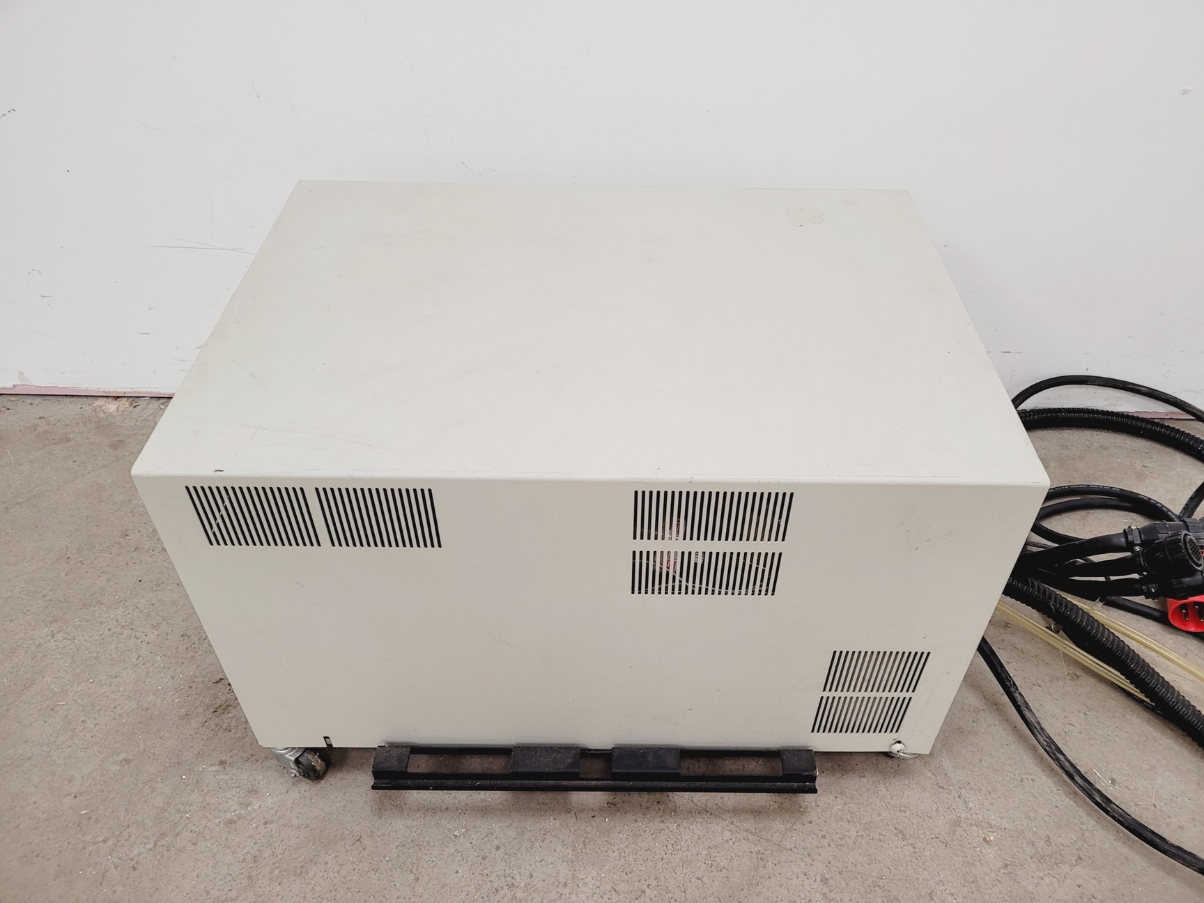 Image of Spectra-Physics Quanta-Ray Laser  Model - P190-10 with Power Supply & Controller