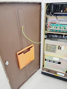Thumbnail image of Bruker Type B-E 25  EPR Magnet &  ER 083 (200/60) Power Supply Lab