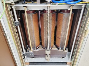 Thumbnail image of Bruker Type B-E 25  EPR Magnet &  ER 083 (200/60) Power Supply Lab