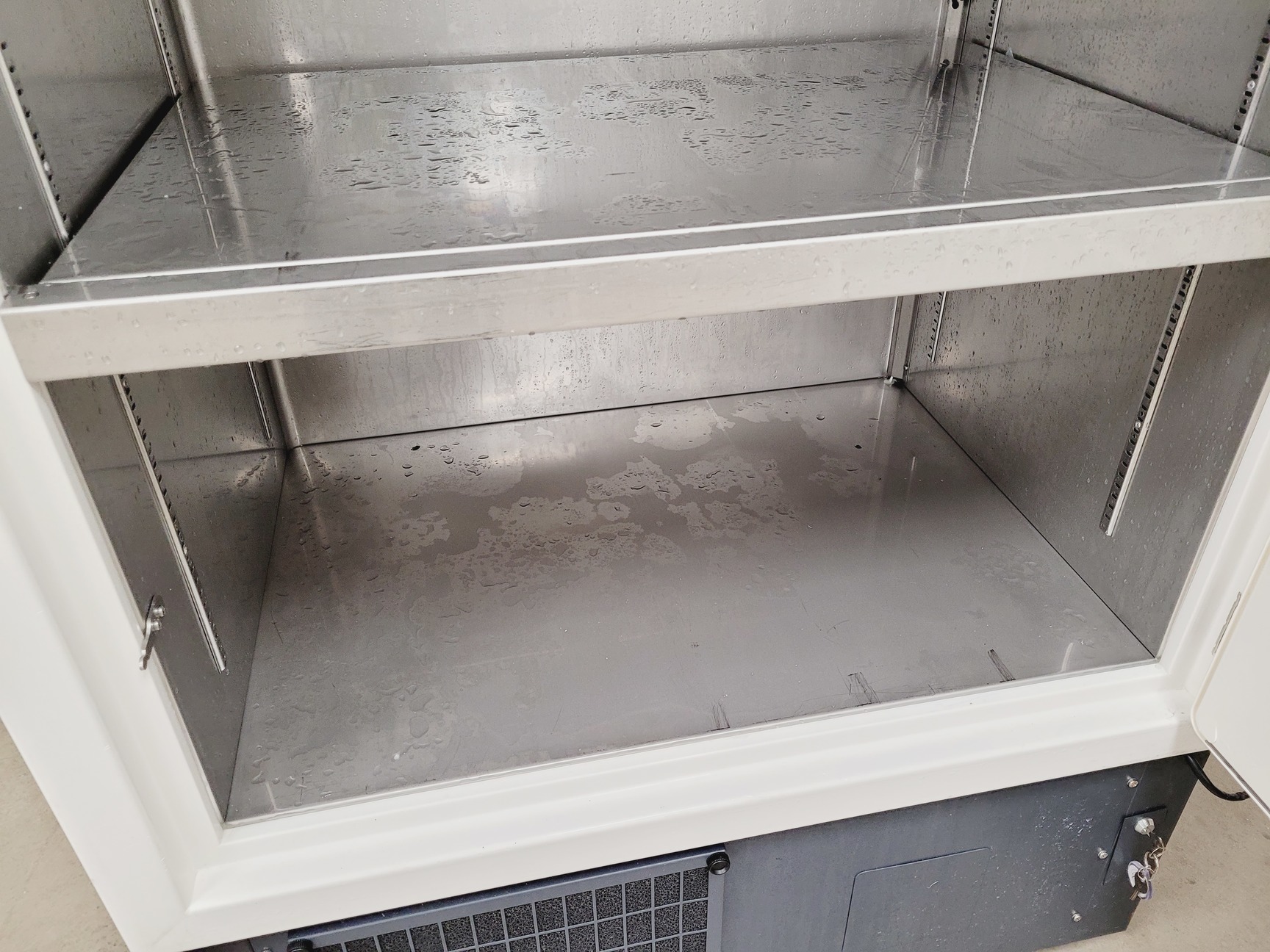 Image of New Brunswick Scientific  U725 Innova -86 G Ultra Low Temperature Freezer Lab