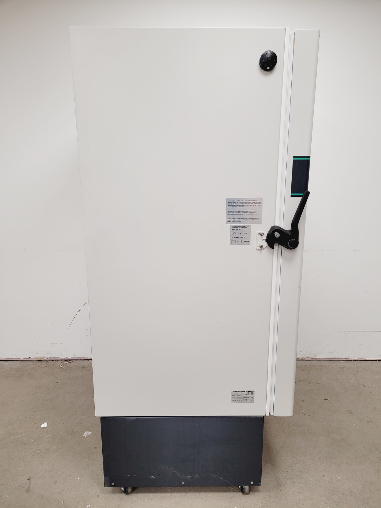 Image of New Brunswick Scientific  U725 Innova -86 G Ultra Low Temperature Freezer Lab