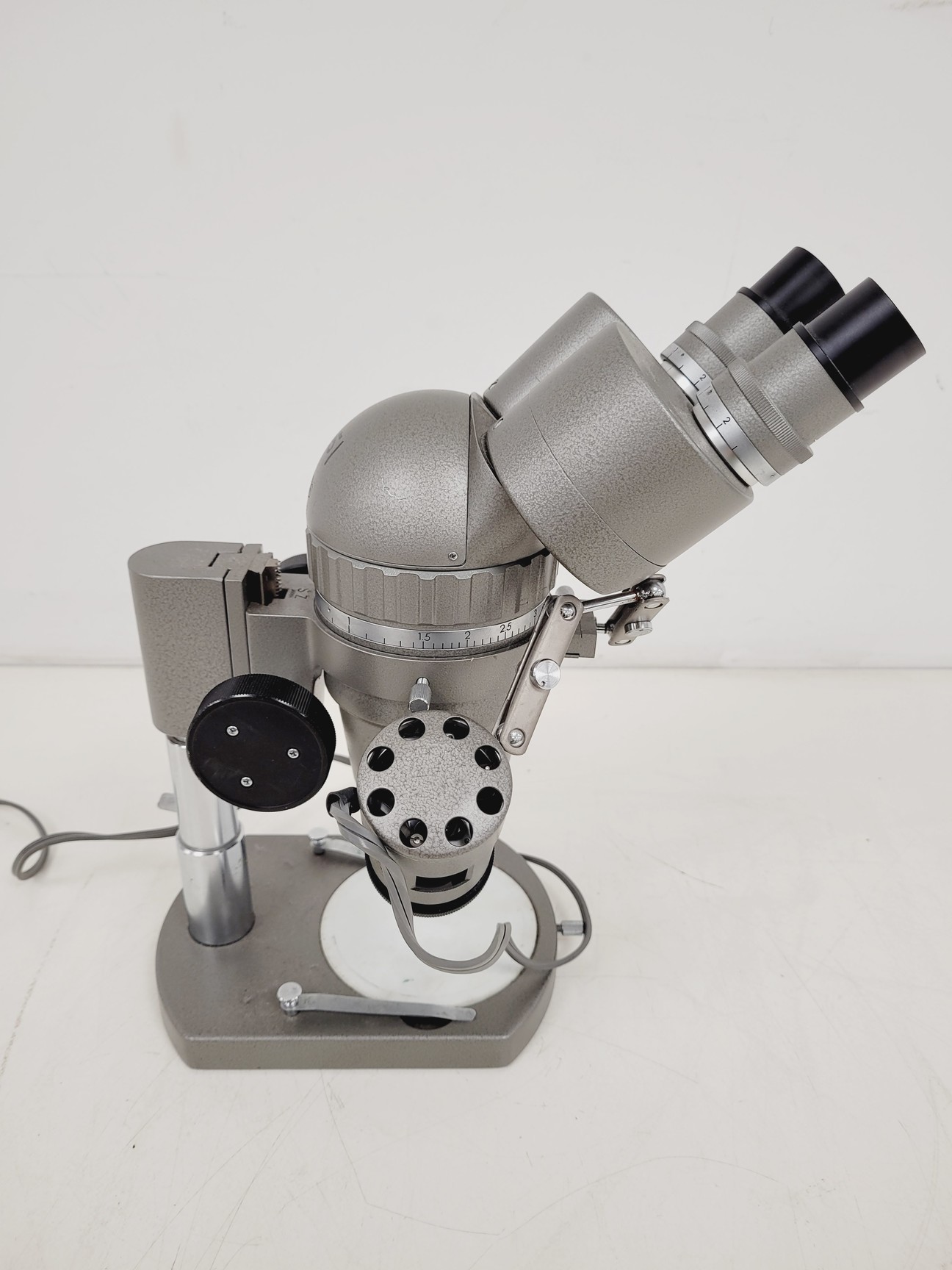 Image of Olympus SZ Stereo Zoom Microscope & LSG Lamp Power Supply Lab