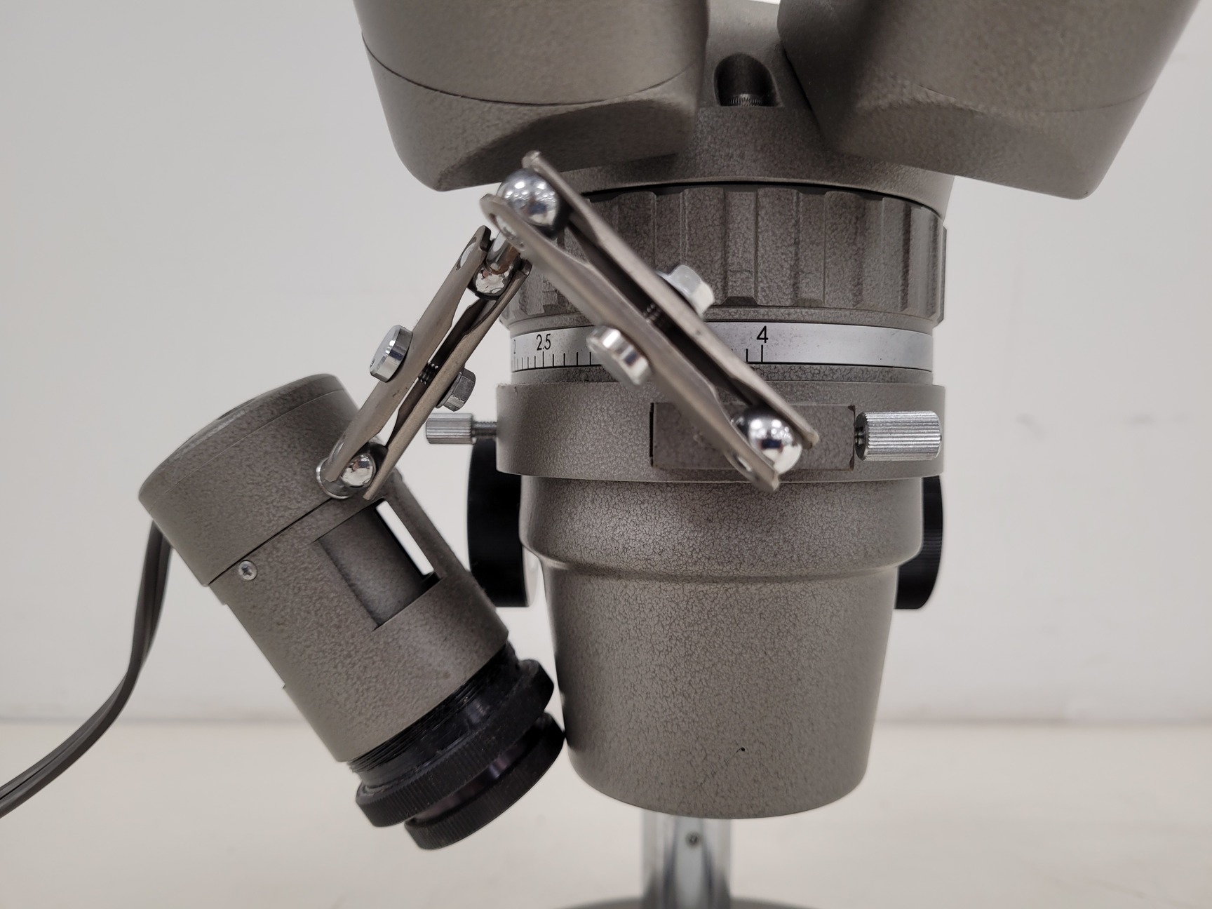 Image of Olympus SZ Stereo Zoom Microscope & LSG Lamp Power Supply Lab