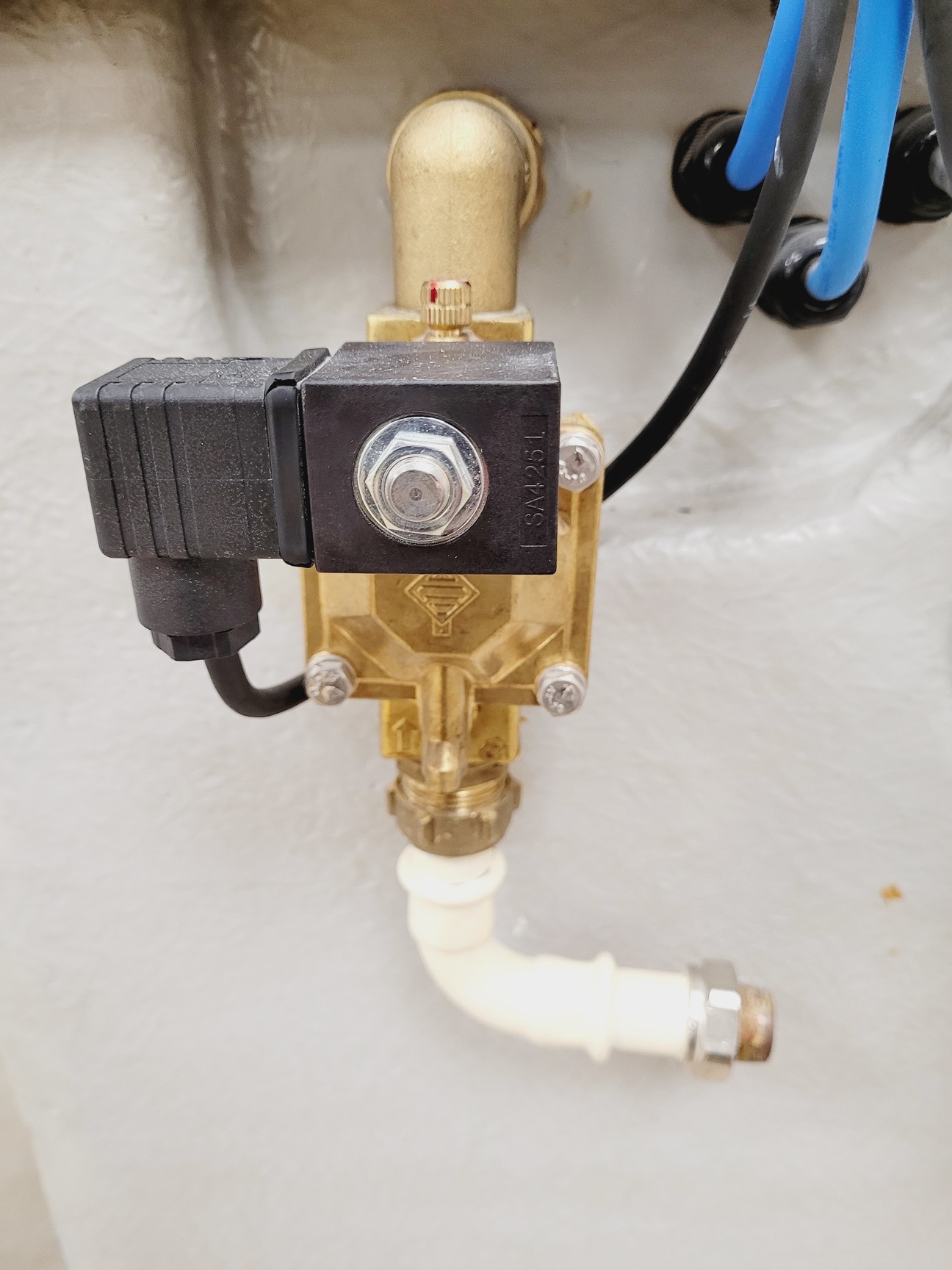 Image of Dutypoint Systems ScubaTANK VX Integrated GRP Tank & Submersible Booster Pump 