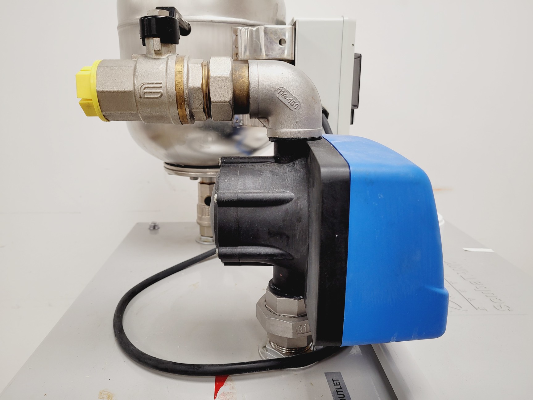 Image of Dutypoint Systems ScubaTANK VX – Integrated GRP Tank & Submersible Booster Pumps