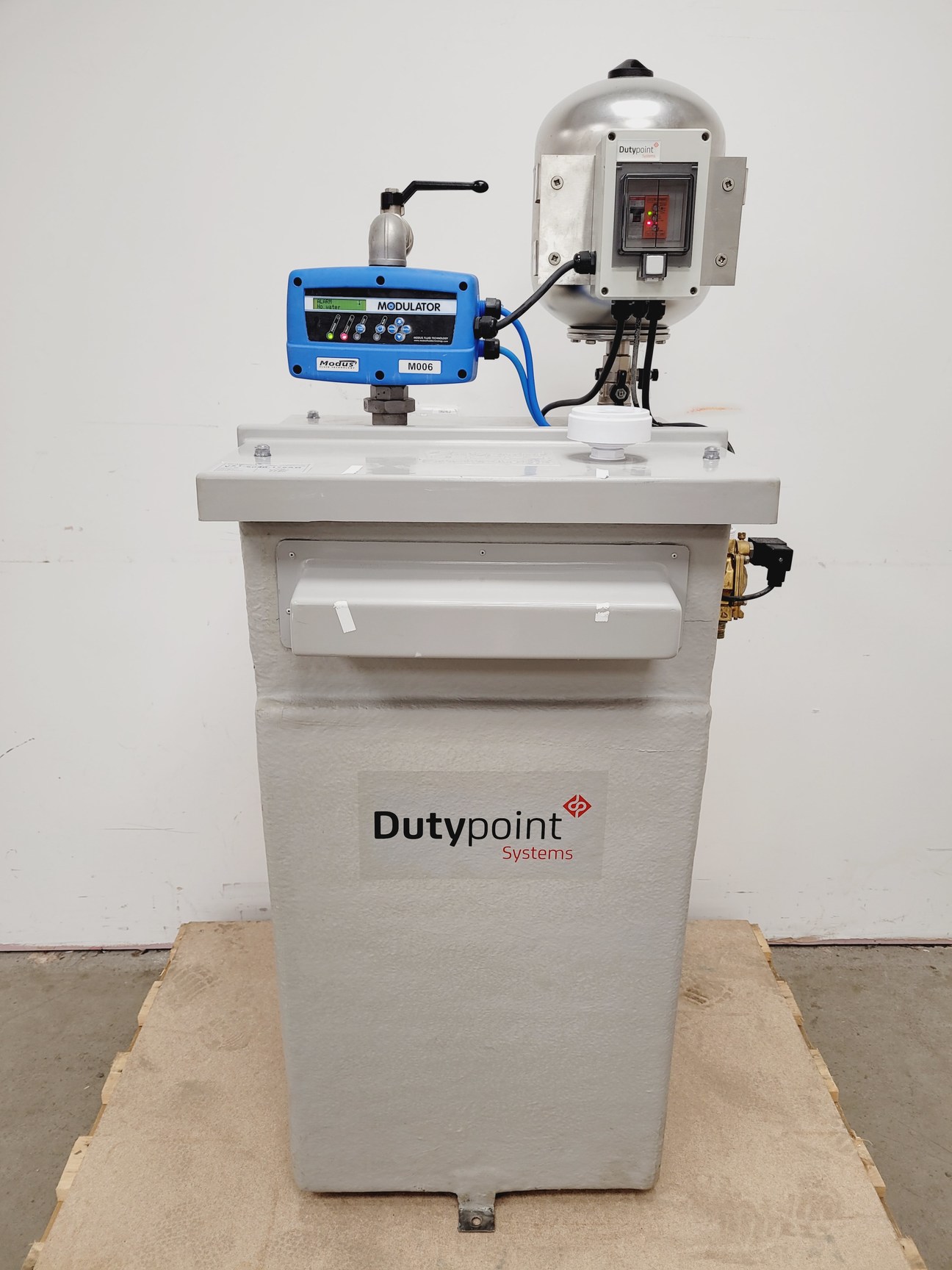 Image of Dutypoint Systems ScubaTANK VX – Integrated GRP Tank & Submersible Booster Pumps