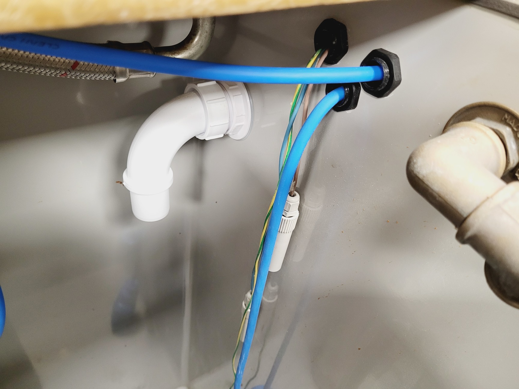 Image of Dutypoint Systems ScubaTANK VX – Integrated GRP Tank & Submersible Booster Pumps