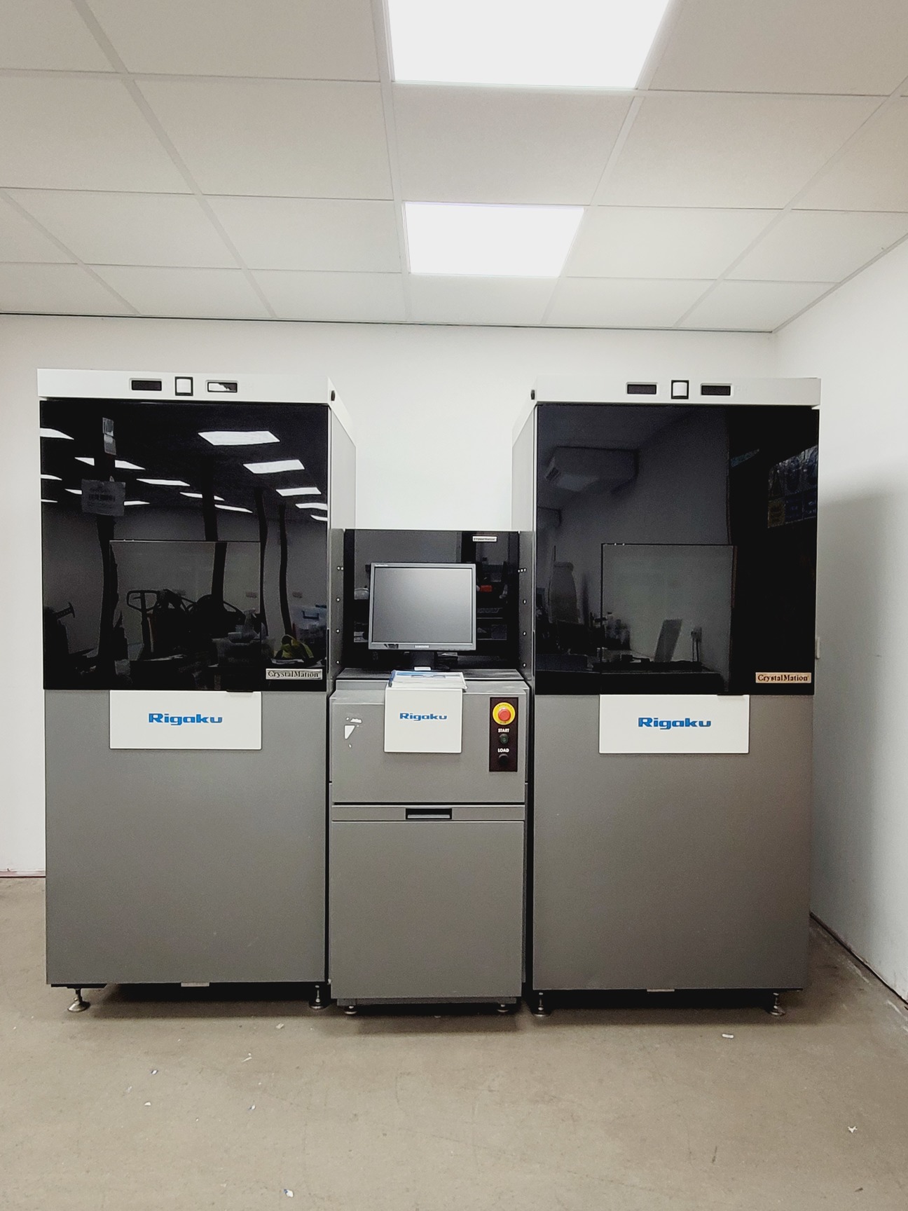 Image of CrystalMation Rigaku Minstrel HT & Gallery 700 Incubator System Lab