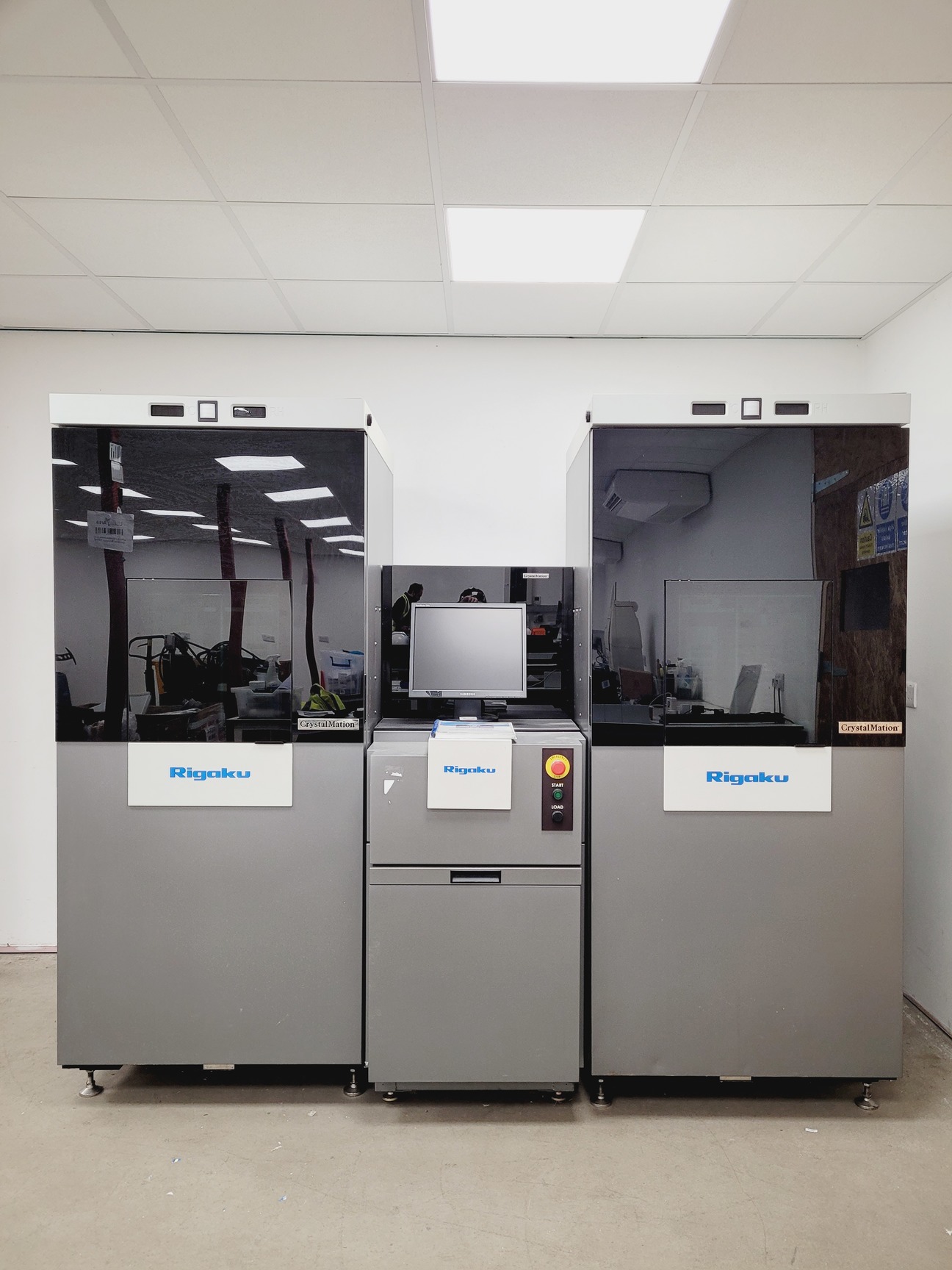 Image of CrystalMation Rigaku Minstrel HT & Gallery 700 Incubator System Lab