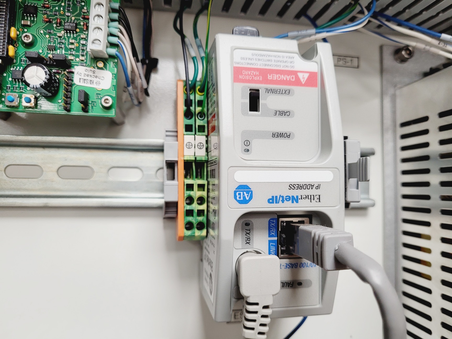 Image of CrystalMation Rigaku Minstrel HT & Gallery 700 Incubator System Lab