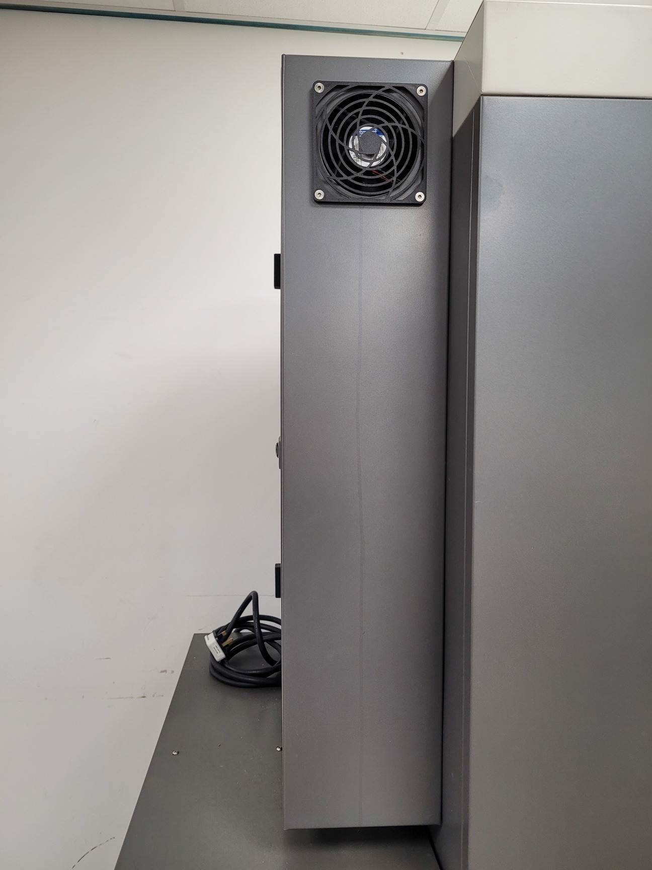 Image of CrystalMation Rigaku Minstrel HT & Gallery 700 Incubator System Lab