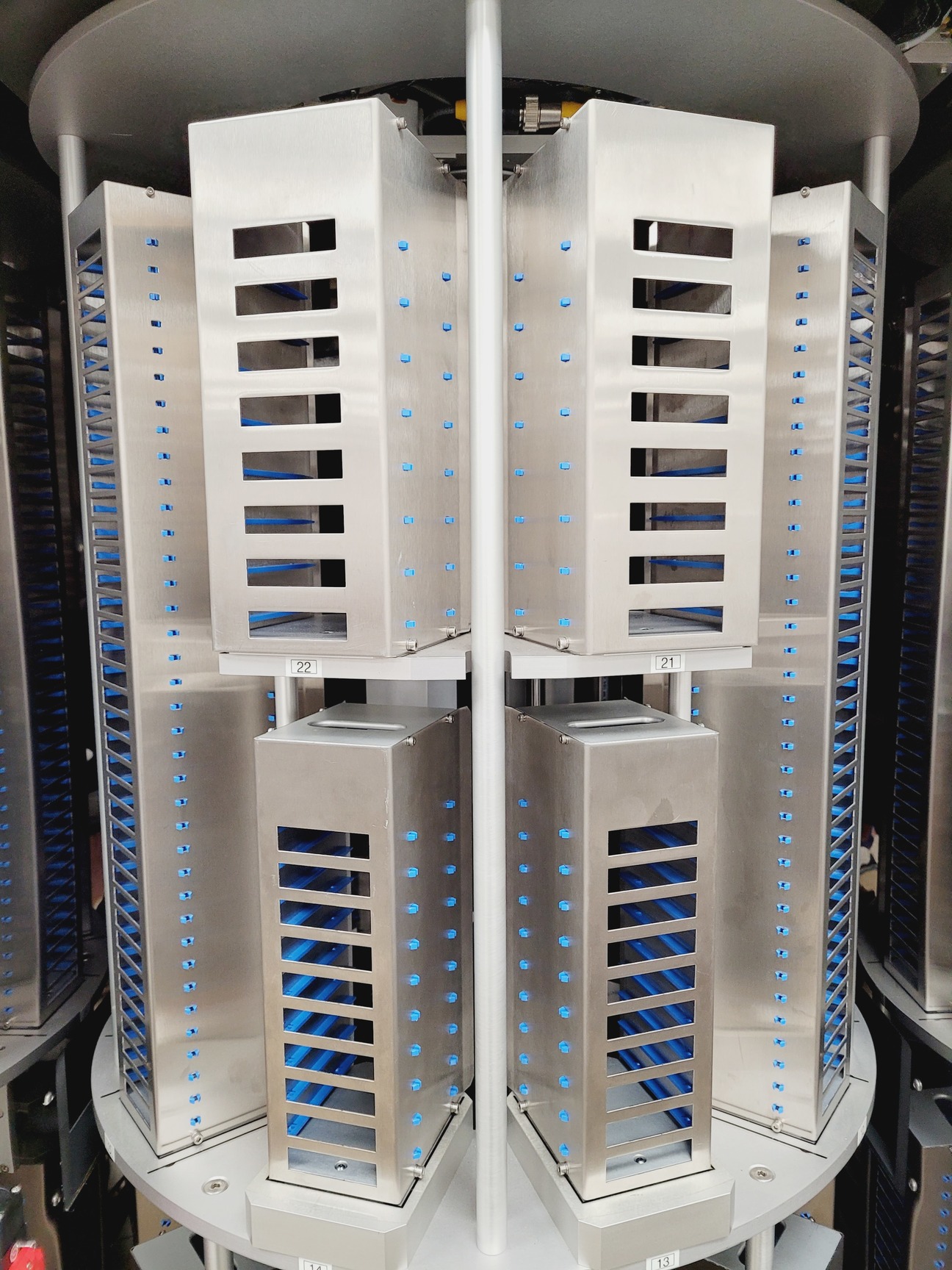 Image of CrystalMation Rigaku Minstrel HT & Gallery 700 Incubator System Lab